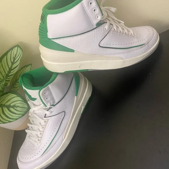 Nike Air Jordan 2 Retro Lucky GreenMens Shoes- Size 10